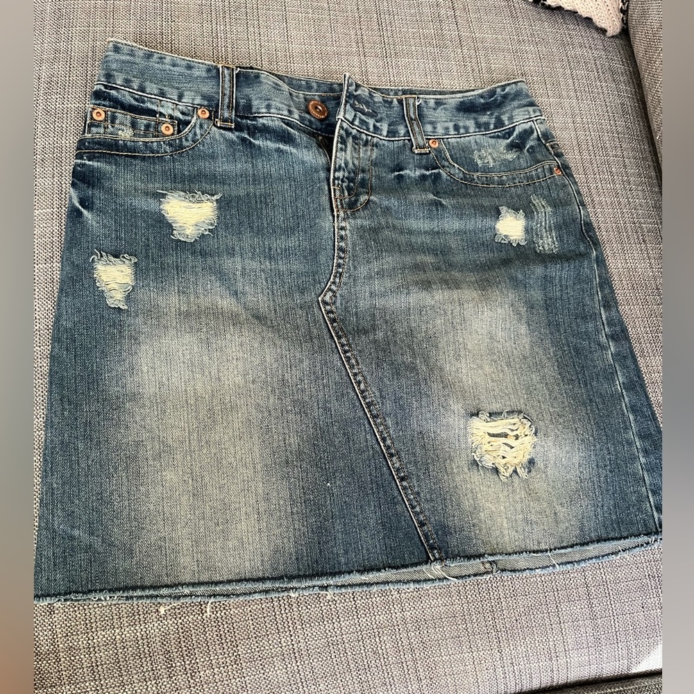 American Eagle mini jean skirt size 2